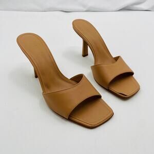 Schutz Posseni nude honey beige heels